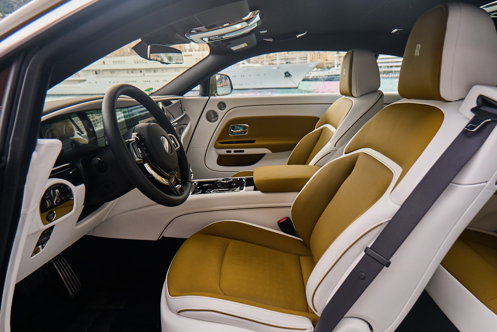 Rolls Royce Spectre — photo 6